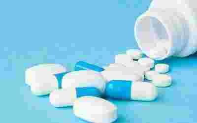 Diclofenac 50mg + Paracetamol 325mg + Serratiopeptidase 10mg Tablets