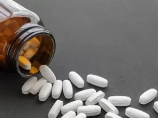 EPERISONE HYDROCHLORIDE WITH DICLOFENAC POTASSIUM TABLETS