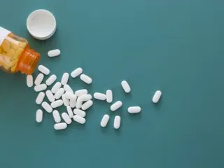 Nimesulide 100mg Phenylephrine 10mg Cetirizine 5mg Caffeine 30mg Tablet Manufacturer, Supplier & Exporter