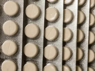Mefenamic Acid 500mg with Paracetamol 325mg Tablet Manufacturer, Supplier & Exporter