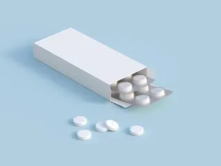 Dextromethorphan HBr 15 mg+Cetirizine HCl 5 mg Phenylephrine HCl 10 mg+Ambroxol HCl 30 mg tablet