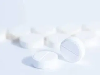 Lornoxicam 8 mg with Thiocolchicam coside 4 mg Tablets Suppliers, Manufacturers & Exporters